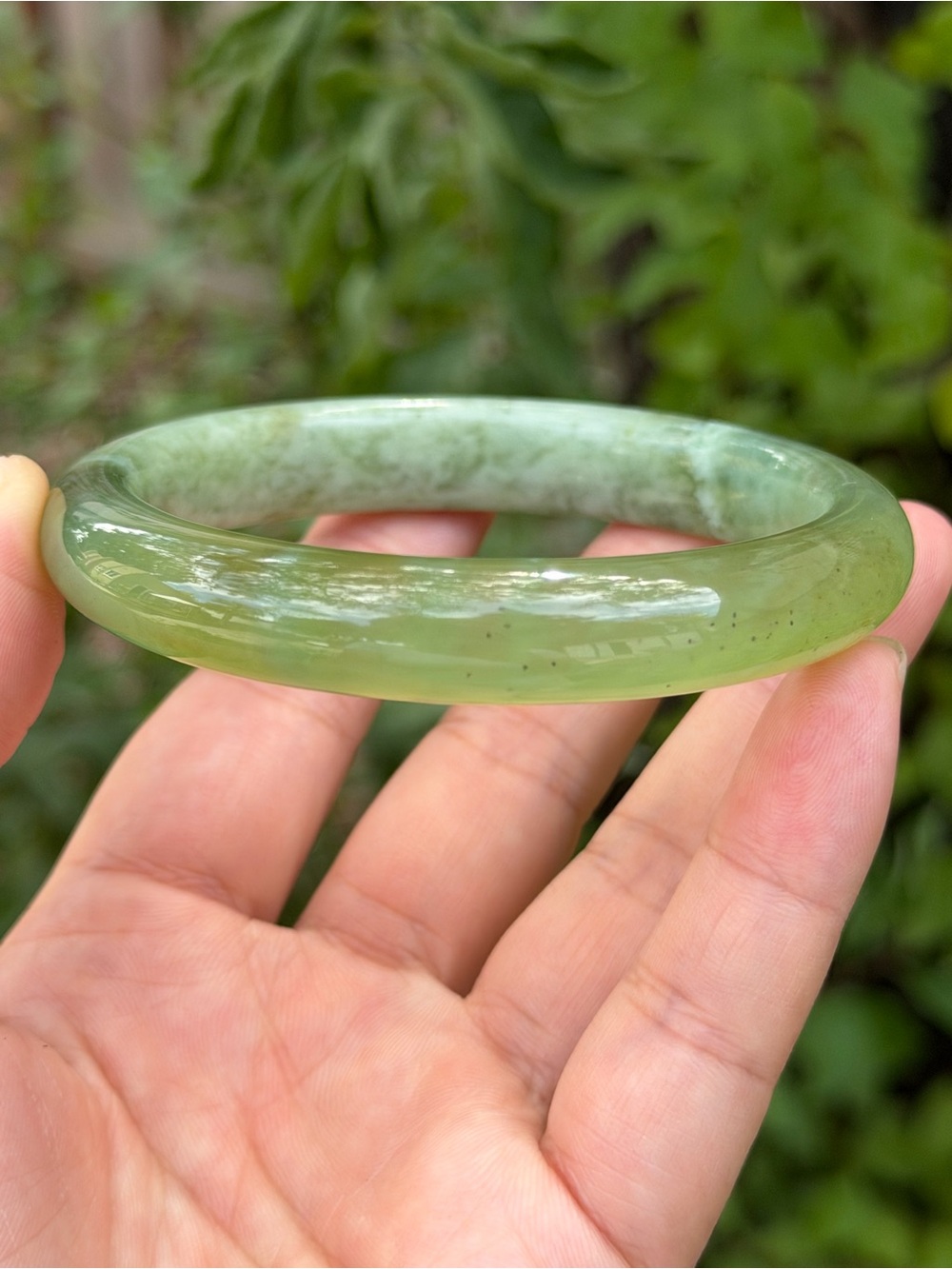 63mm inner diameter green xiuyu jade bangle 1640